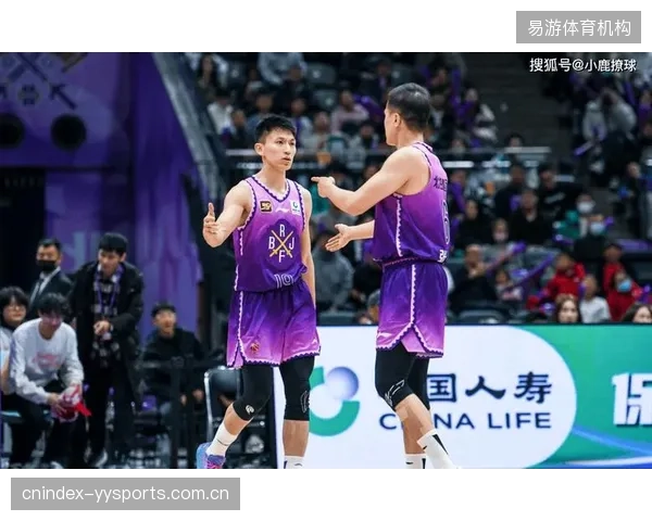 37岁老将刘晓宇在季后赛中证明价值，其丰富经验成为球队稳定更衣室的关键。